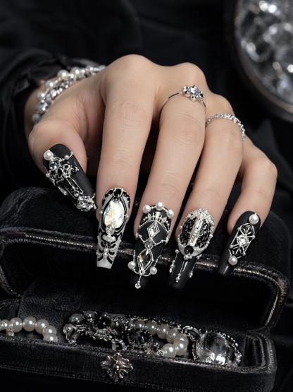 Obsidian Baroque | LUMlix Haute Nail