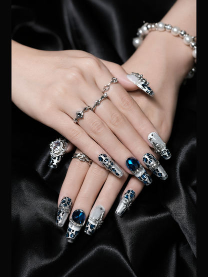 Midnight Abyssal Crown | LUMlix Haute Nail