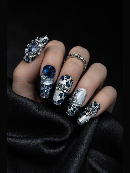 Midnight Abyssal Crown | LUMlix Haute Nail