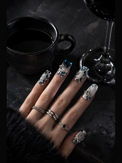 Midnight Abyssal Crown | LUMlix Haute Nail