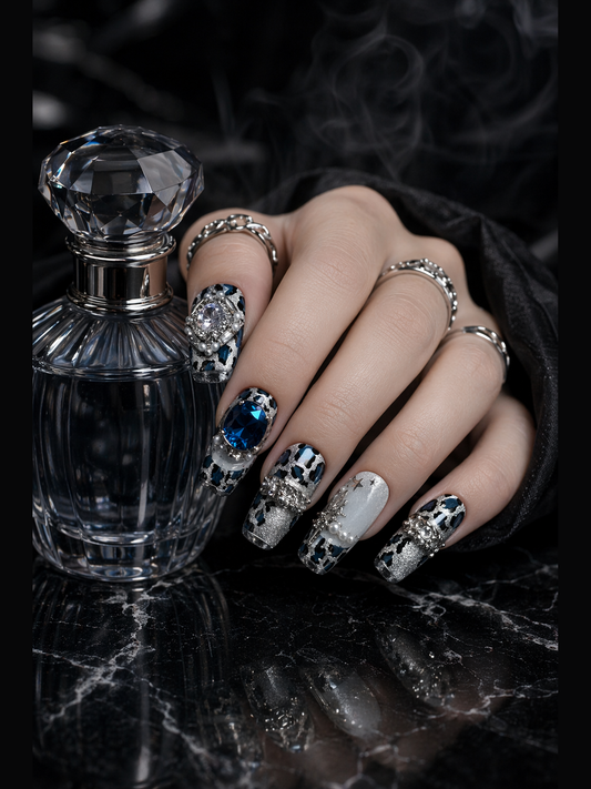 Midnight Abyssal Crown | LUMlix Haute Nail