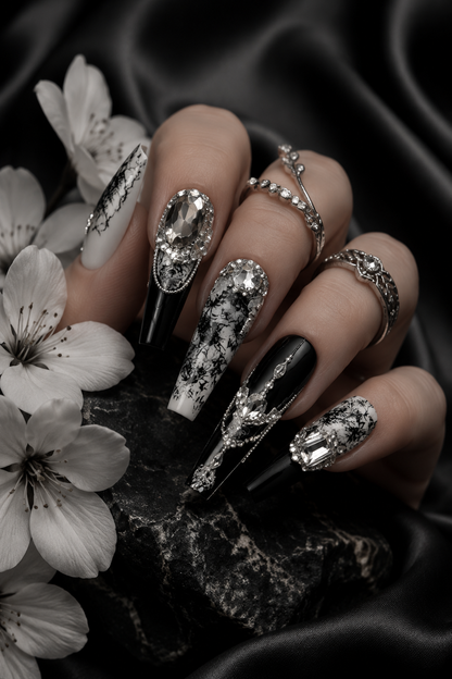 Noir Baroque Crown | LUMlix Haute Nail