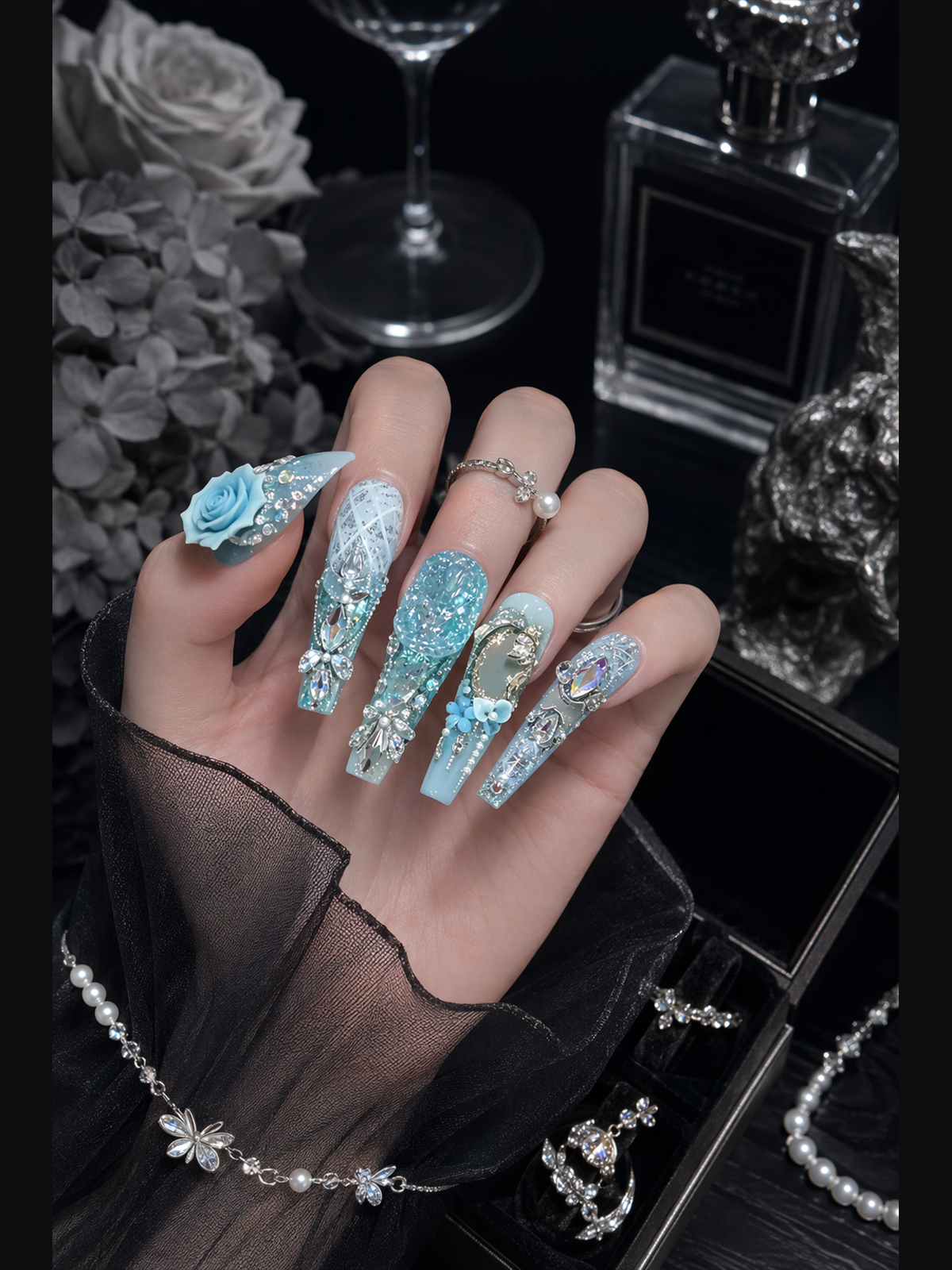 Azure Mirror | LUMlix Haute Nail