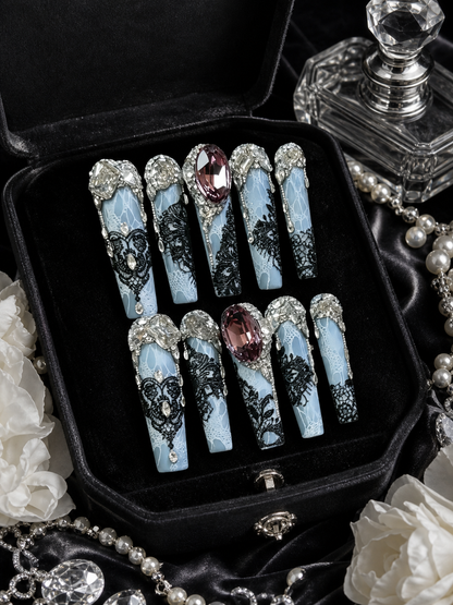Midnight Lace Reverie | LUMlix Haute Nail