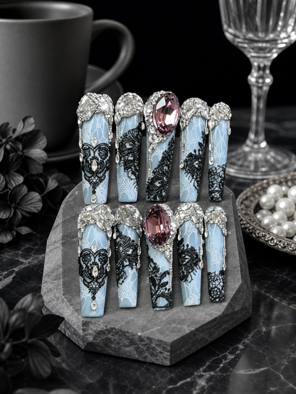 Midnight Lace Reverie | LUMlix Haute Nail