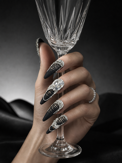 Obsidian Zebra Noir | LUMlix Haute Nail