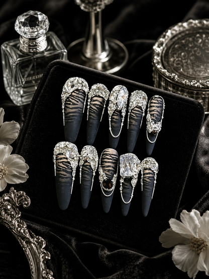 Obsidian Zebra Noir | LUMlix Haute Nail