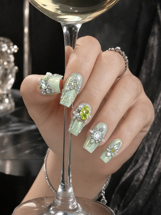 Verdant Crystal Garden | LUMlix Haute Nail