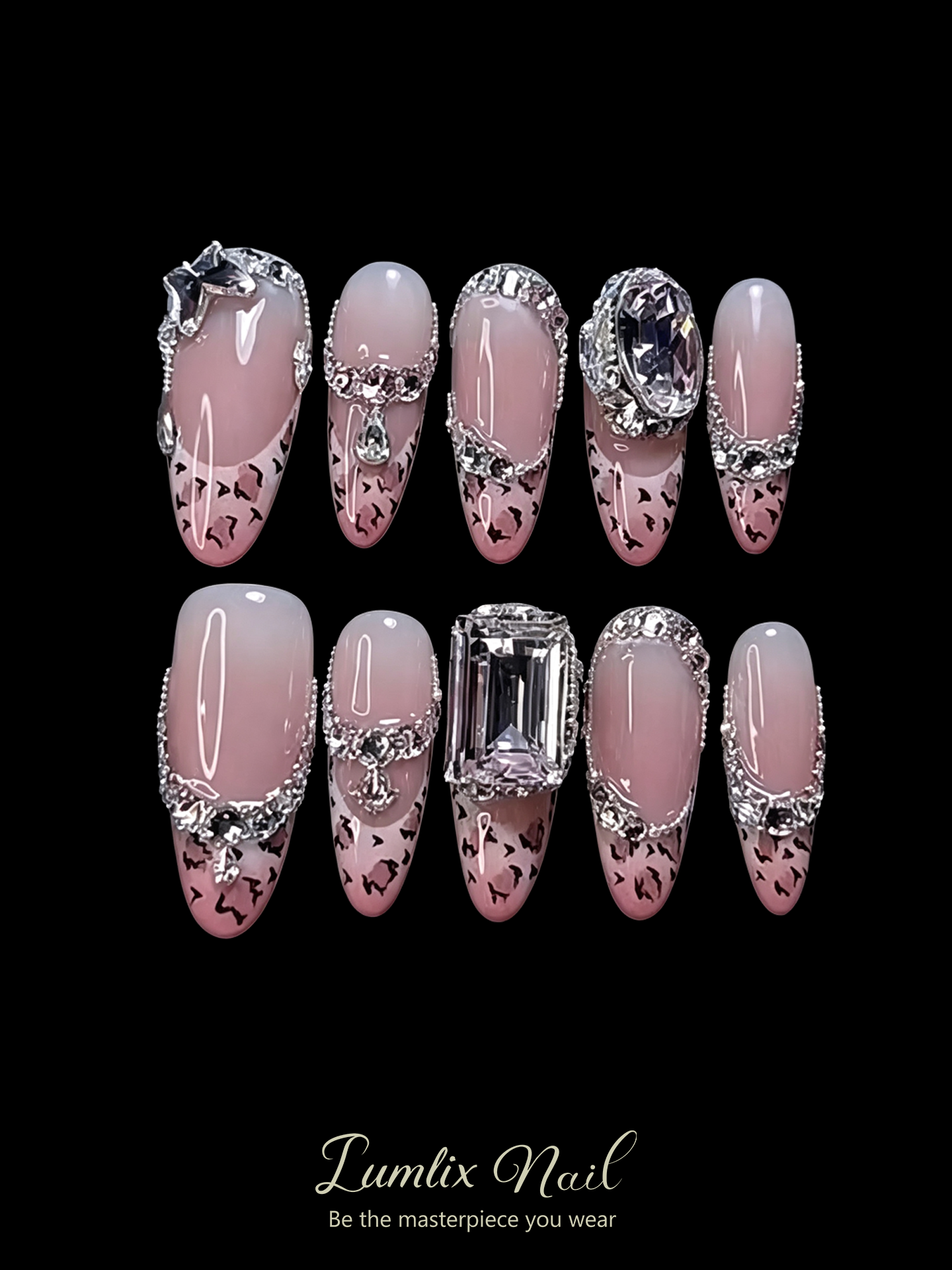 Velvet Noir & Diamond Choker | LUMlix Haute Nail
