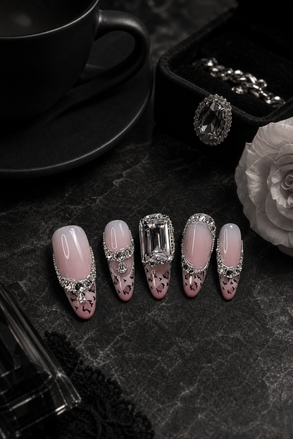 Velvet Noir & Diamond Choker | LUMlix Haute Nail