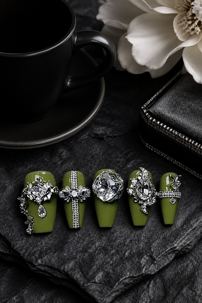 Verdant Sovereign & Silver Reliquary | LUMlix Haute Nail