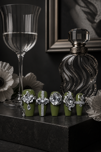 Verdant Sovereign & Silver Reliquary | LUMlix Haute Nail