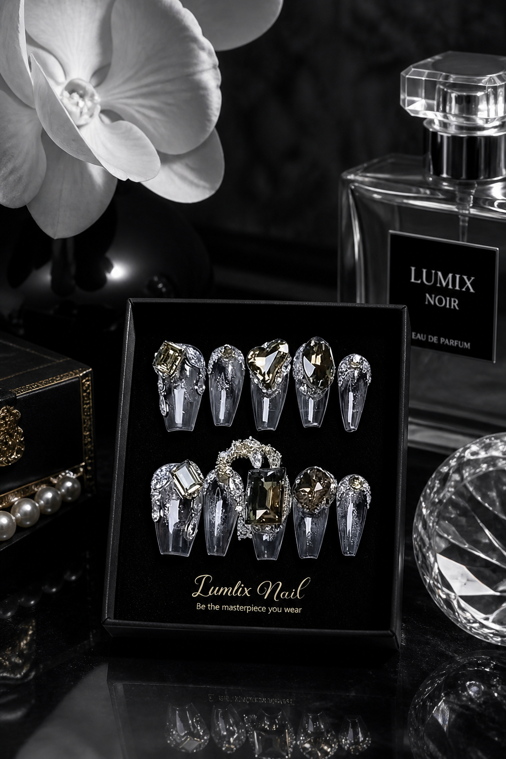 Obsidian Champagne Cascade | LUMlix Haute Nail