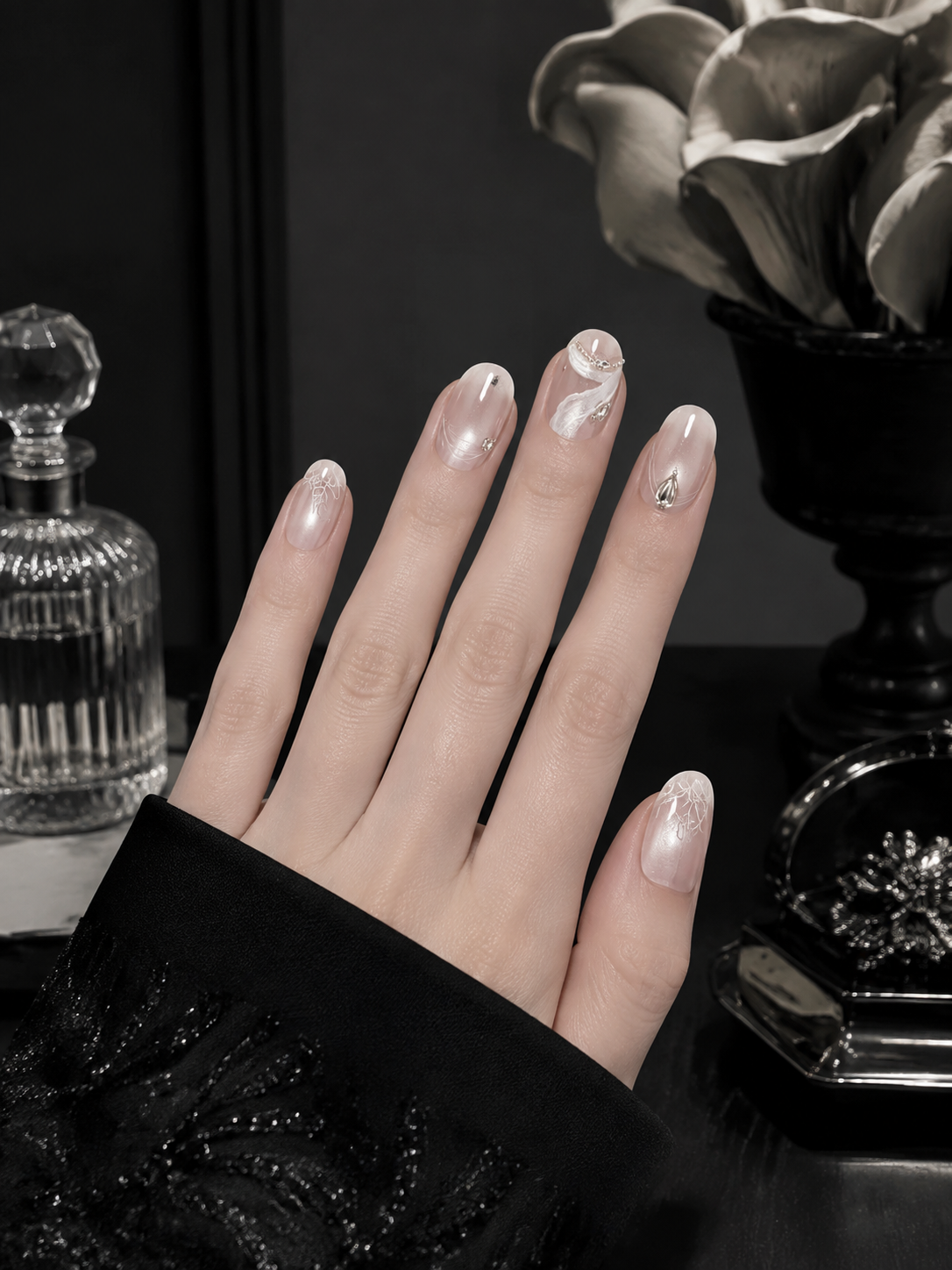 Aurora’s Whispering Veil | LUMlix Haute Nail
