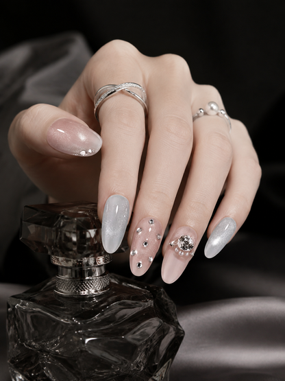 Aphrodite’s Glistening Tide | LUMlix Haute Nail
