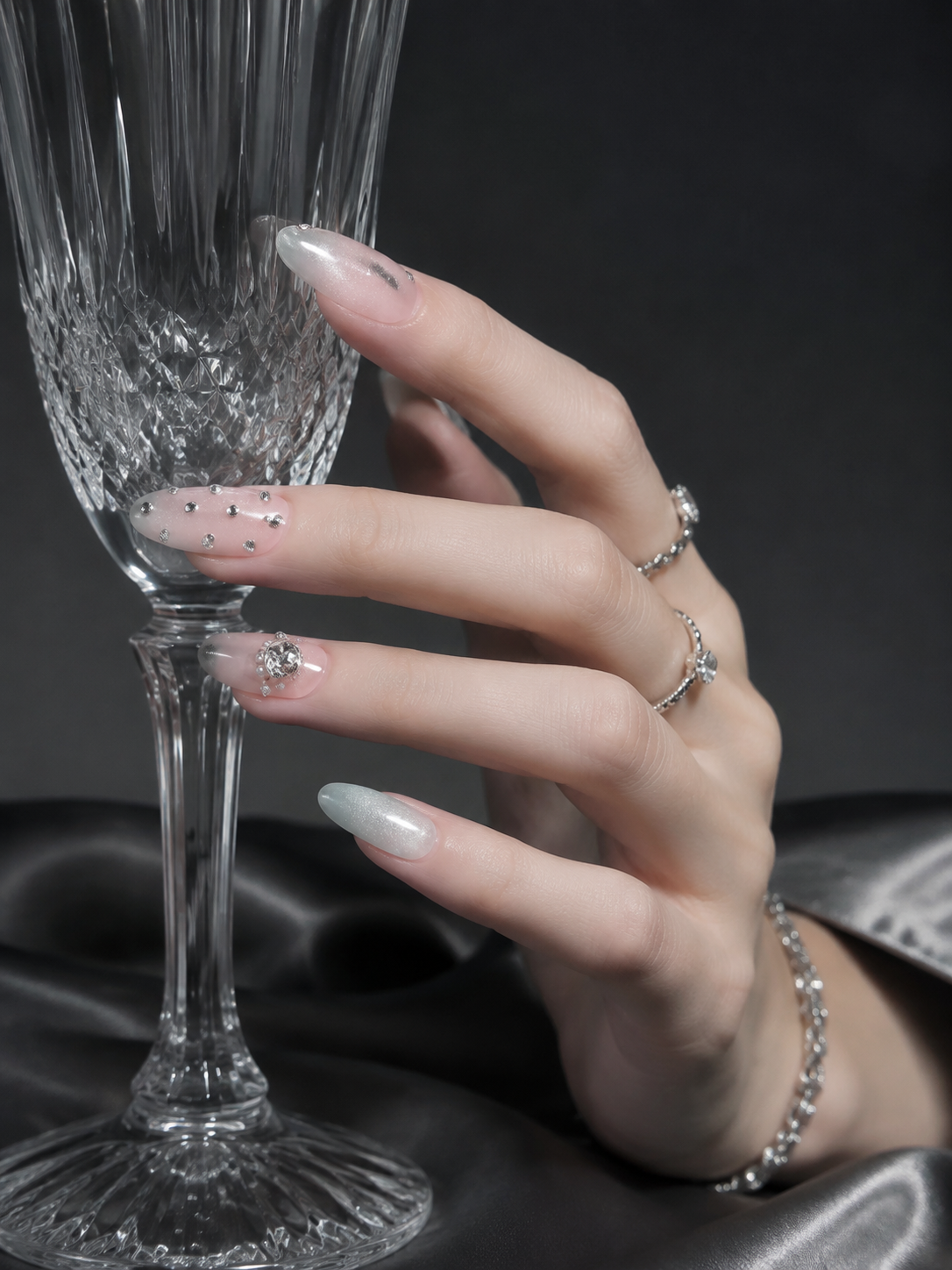 Aphrodite’s Glistening Tide | LUMlix Haute Nail