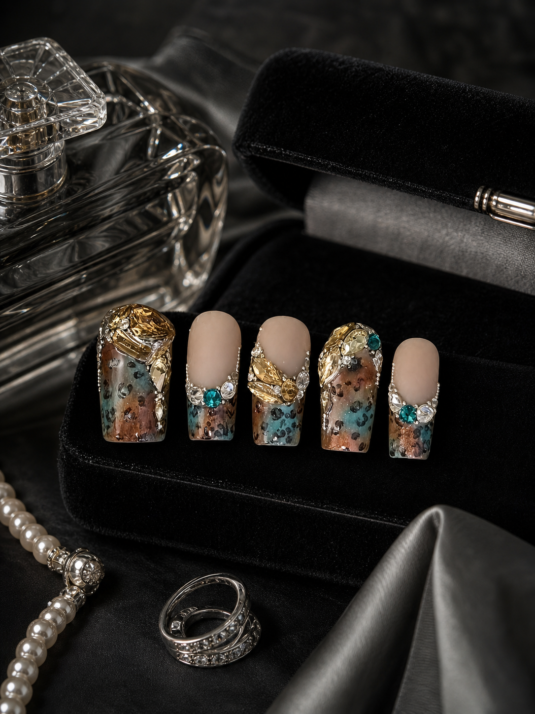 Primal Luxe in Twilight | LUMlix Haute Nail