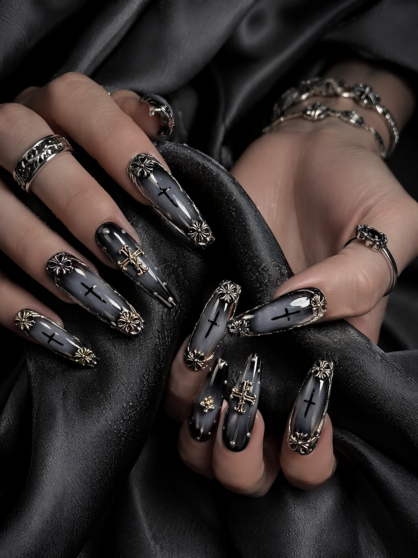 Gothic Vespers in Silver | LUMlix Haute Nail