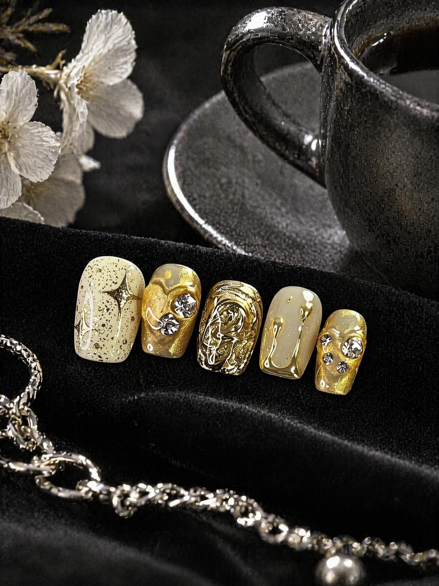 Celestial Fluidity No. 5 | LUMlix Haute Nail
