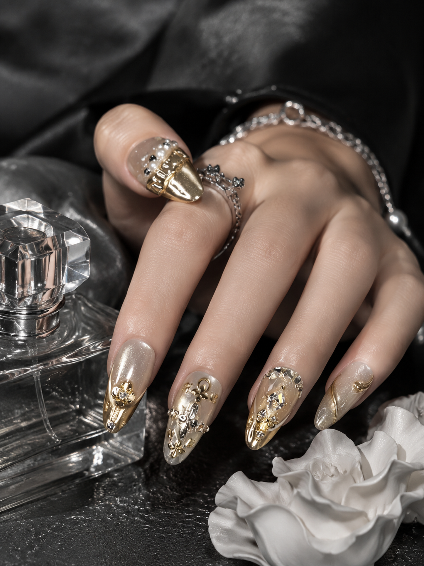Aurum Regalis | LUMlix Haute Nail