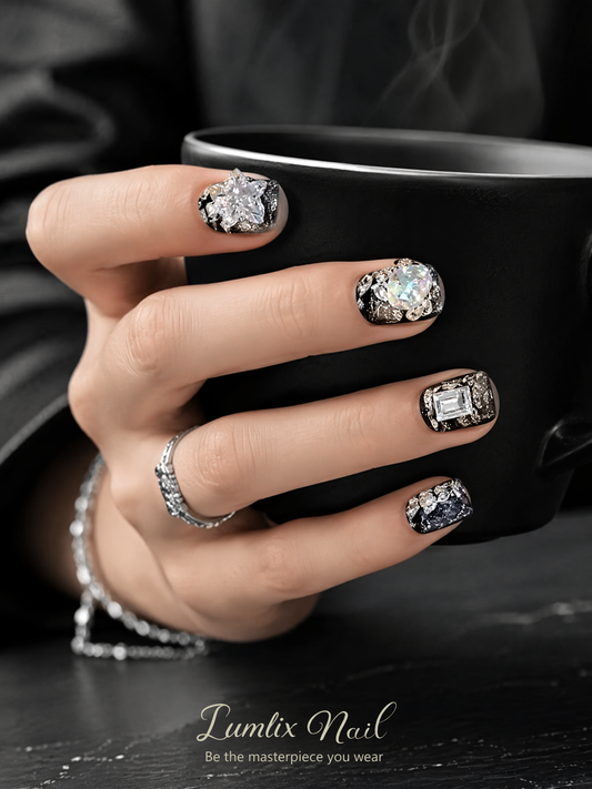 Stellar Noir | LUMlix Haute Nail