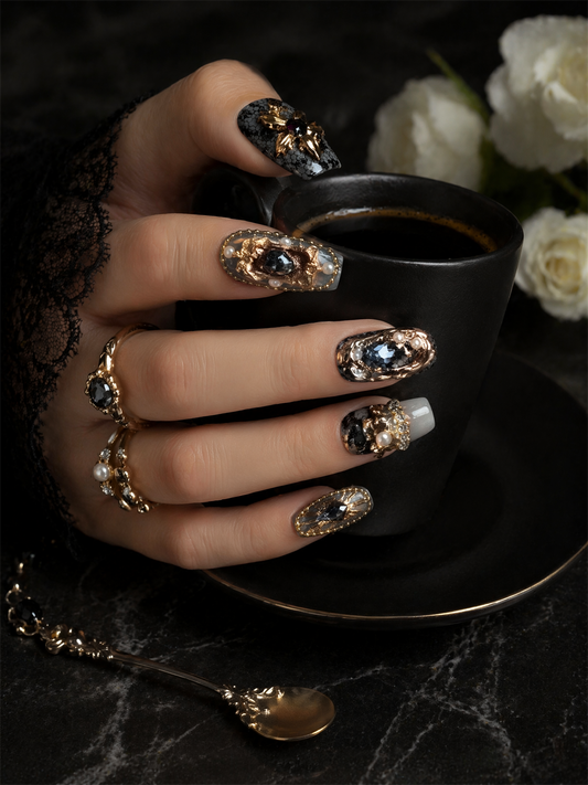 Noir Baroque | LUMlix Haute Nail