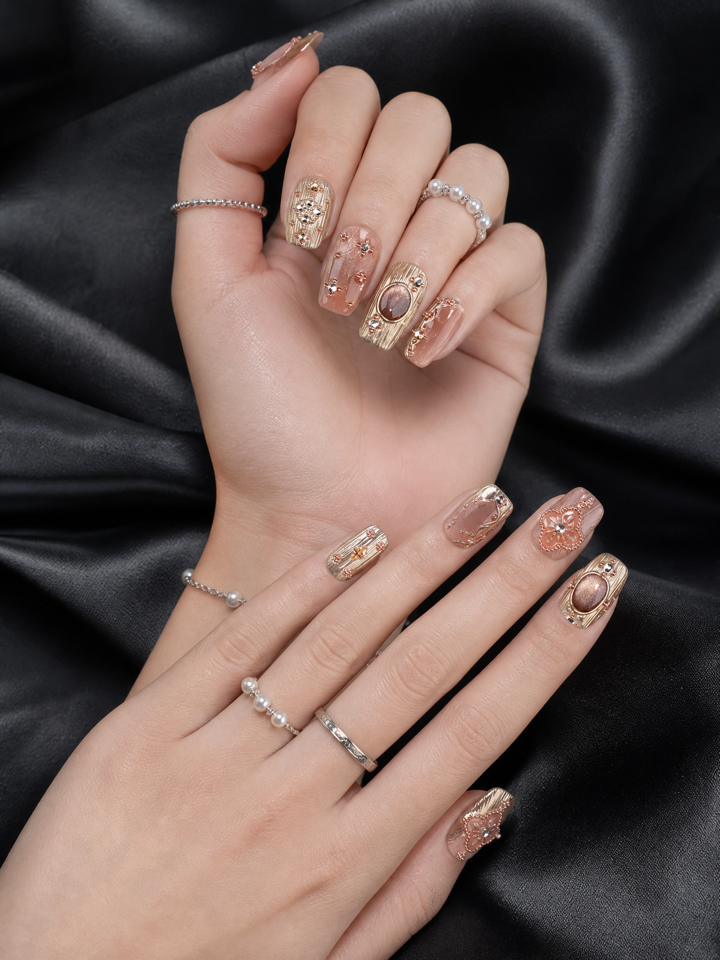Aurelia’s Gilded Reverie | LUMlix Haute Nail