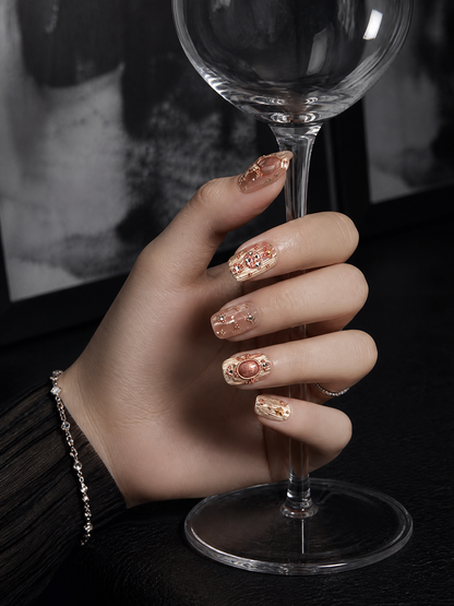Aurelia’s Gilded Reverie | LUMlix Haute Nail