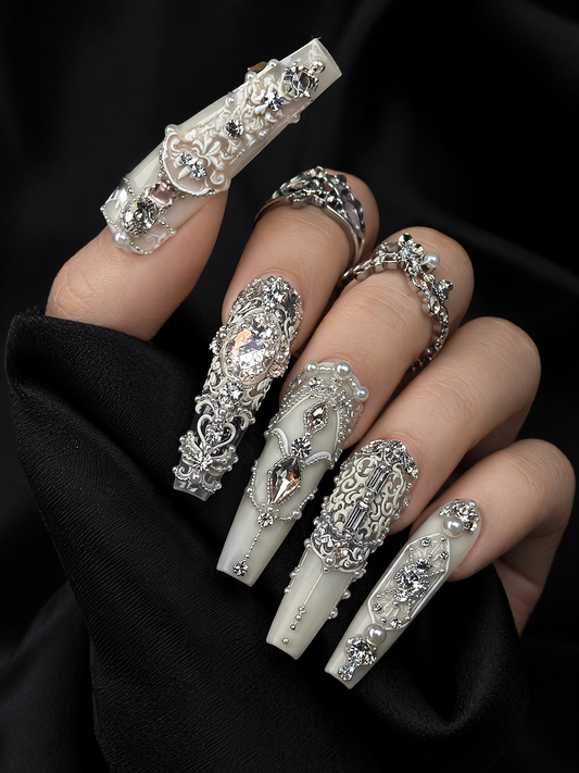 Luminous Baroque | LUMlix Haute Nail
