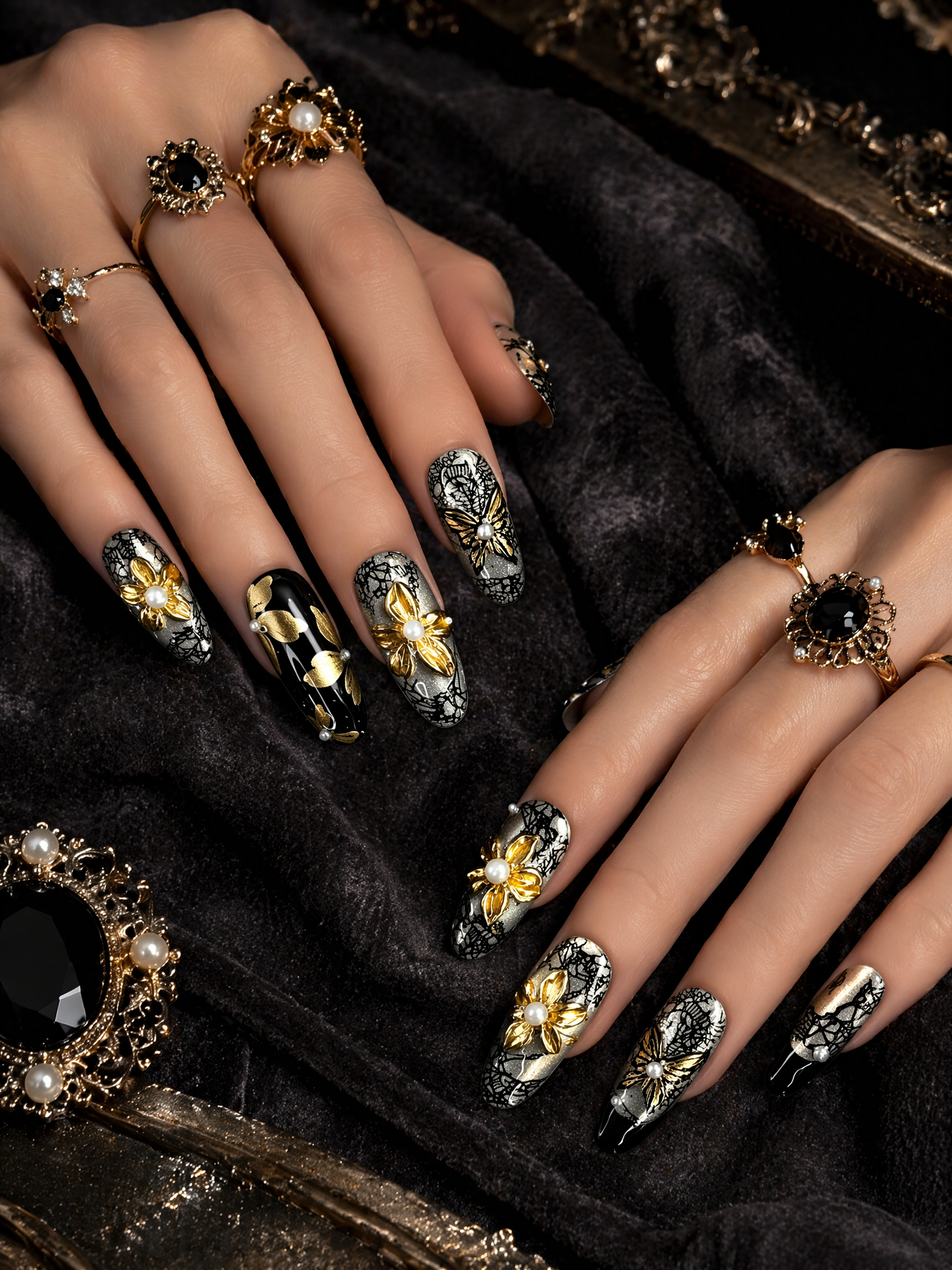 Gilded Lace Nocturne | LUMlix Haute Nail