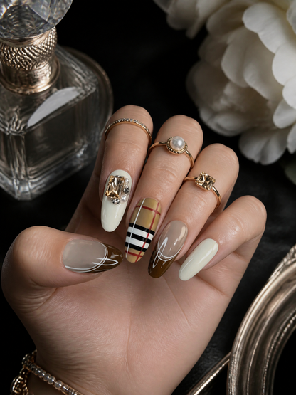 Vintage British Plaid  | LUMlix Haute Nail