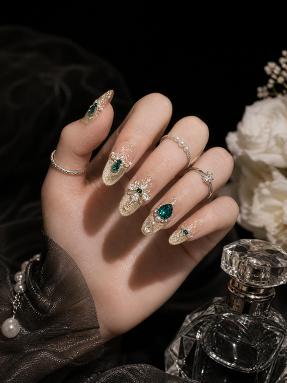 Athena’s Gilded Oracle | LUMlix Haute Nail