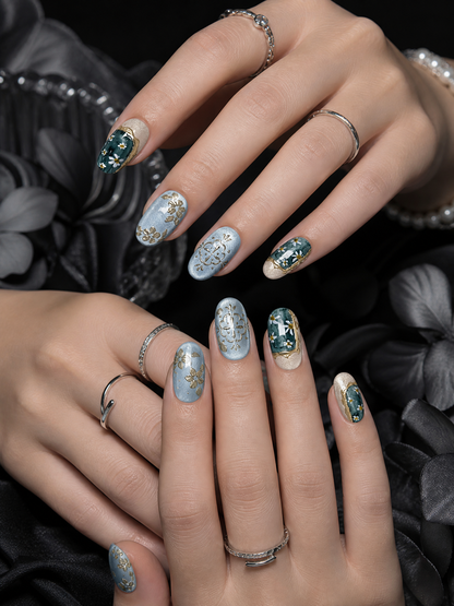 Gilded Vintage Reverie | LUMlix Haute Nail