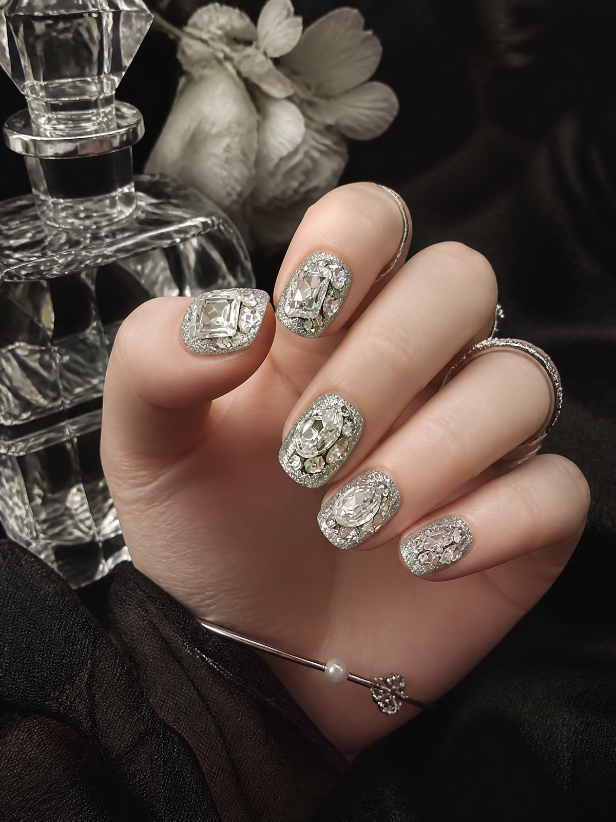 Frosted Silver Diamond Vault | LUMlix Haute Nail