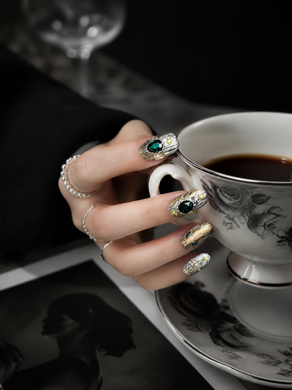Serpentine Emerald Tapestry | LUMlix Haute Nail