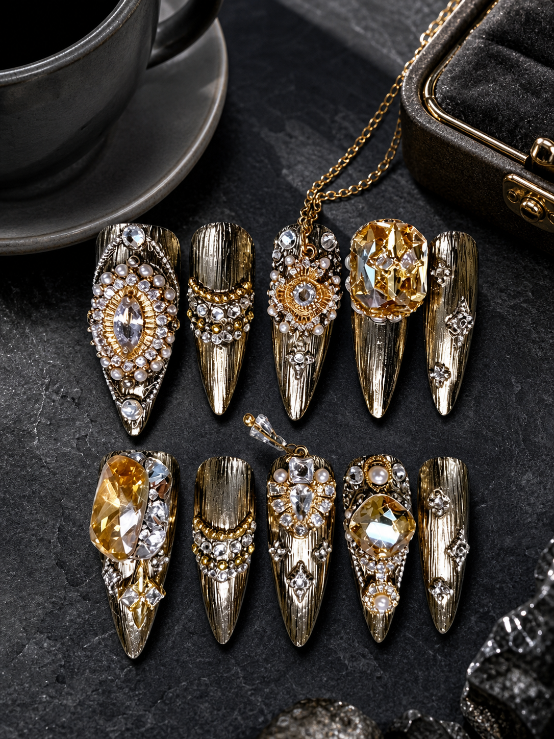 Gilded Sovereign's Legacy | LUMlix Haute Nail