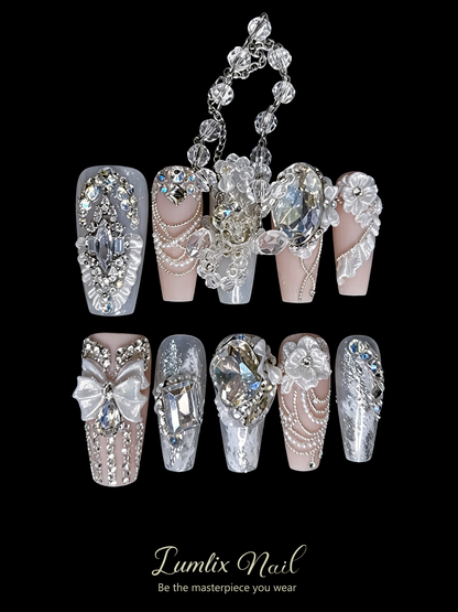 Luminous Pearl Cascade | LUMlix Haute Nail